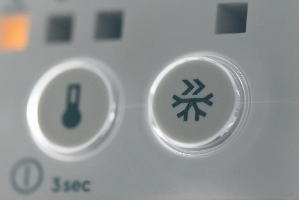thermostat blinking cool on